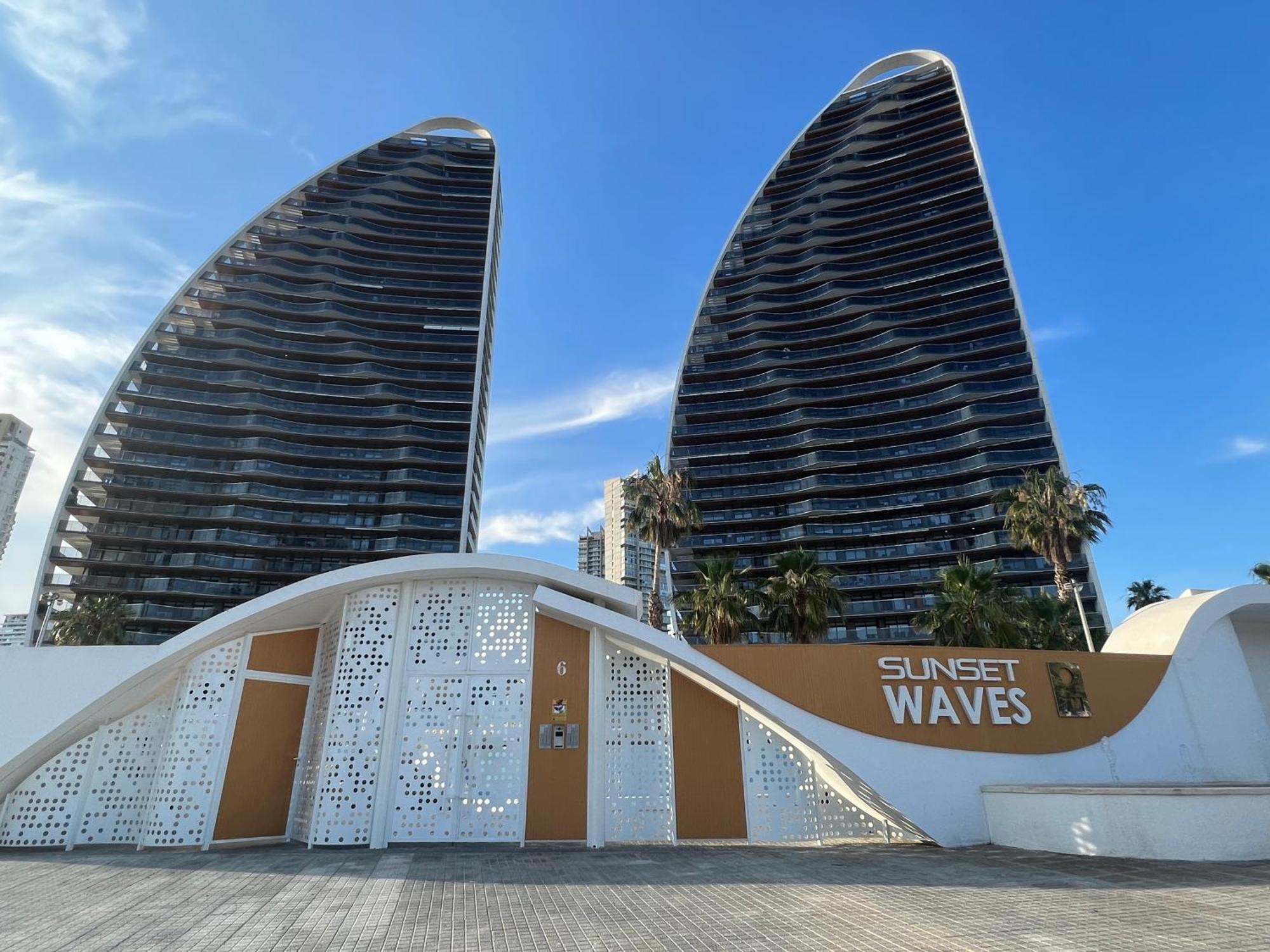 Apartment Sunset Waves Poniente Benidorm Exterior photo
